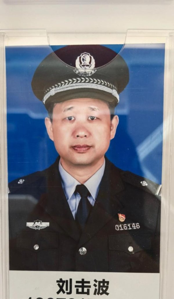 京海配资 江西小伙遗失全部财物，怕父母担心求助长沙警方找工作赚路费，民警：安排！